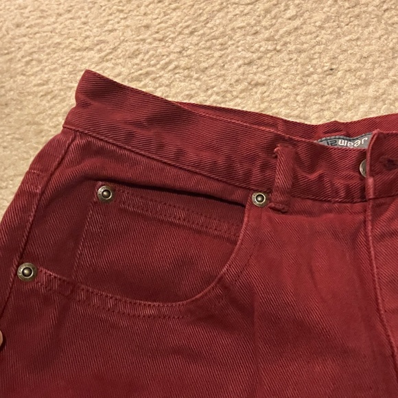 Chic High Rise Red Jeans for Women - Picture 4 of 10